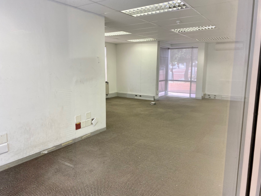 To Let commercial Property for Rent in Mouille Point Western Cape